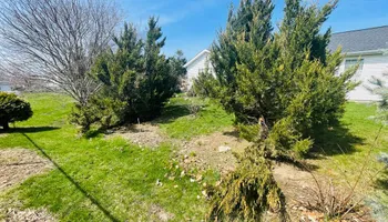 Roofing Installation and Repairs for Manny's Cleaning,Lawn Care & Snow Removal Services in Champaign, IL