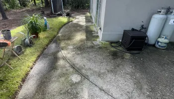 Driveway and Sidewalk Cleaning for SCS Pressure Washing LLC in Hilton Head Island, SC