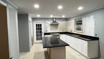 Tile Setting for A-L Tile in Saluda, SC