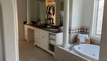 Interior Painting for Straight Edge Painting and Renovations in Milwaukee, WI