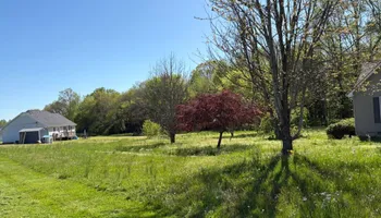 Lawn Maintenance for Platinum Lawncare in Fayetteville, TN