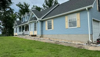 Residential Gutter Cleaning for Superior Seamless Gutters, LLC in Greenwood, SC