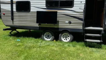 RV Body Repair for Happy Trails RV Repair Services LLC in Akron, IN