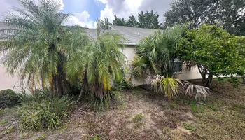 Fall Clean Up for Kramer & Son’s Property Maintenance in Hudson, FL