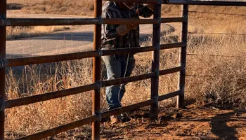 Fence Installation for D Flying E Mobile Welding & Fencing in Dalhart,, TX