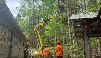 Tree Removal for Ross Family Tree Service LLC  in Hohenwald, TN