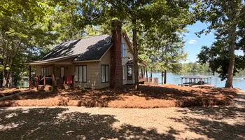 Lawn Maintenance for Lakeside Lawncare in Cross Hill, SC