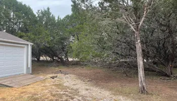 Tree Removal for Z’s Trees LLC in Grey Forest, TX
