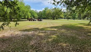 Lawn maintenance for Down & Dirty Lawn Svc  in Tallahassee, FL
