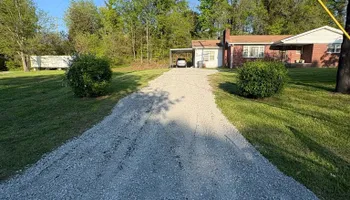 Lawn Maintenance for Platinum Lawncare in Fayetteville, TN