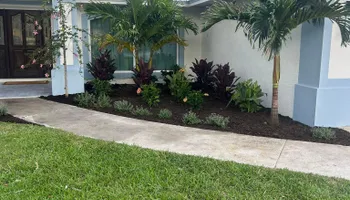 Fall and Spring Clean Up for Estrada All Pro Lawn Service in Auburndale, Florida