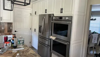 Interior Painting for Regi's Painting Services LLC in Brookfield, CT