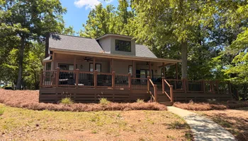 Lawn Maintenance for Lakeside Lawncare in Cross Hill, SC