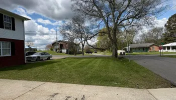 Lawn Maintenance for Platinum Lawncare in Fayetteville, TN