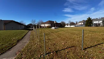 Wood for FreshFence in Fort Wayne, IN