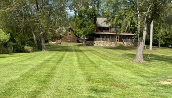 Lawn Maintenance for Lakeside Lawncare in Cross Hill, SC