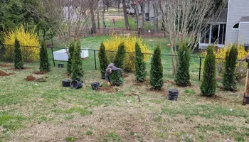 Lawn Maintenance for Great Lakes Lawn & Landscape in knoxville, TN