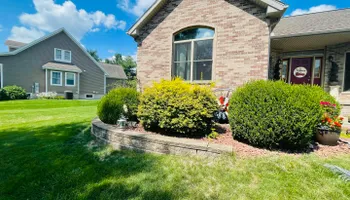 Roofing Installation and Repairs for Manny's Cleaning,Lawn Care & Snow Removal Services in Champaign, IL
