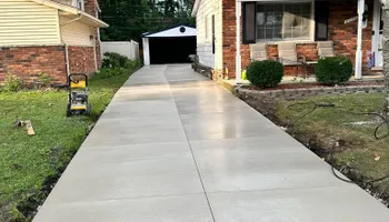 Broom Finish Driveways for Crown Cement in Lincoln Park, MI