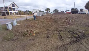 Lawn Mowing for Landrum’s Lawn & Tractor Services in Blountstown, FL