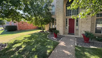 Lawn Maintenance for Stonewood Outdoor Services in Arlington, Texas