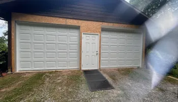 Garage Door Repair for C & B Garage Doors, LLC in Tellico Plains, TN