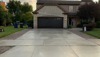 Broom Finish Driveways for Crown Cement in Lincoln Park, MI