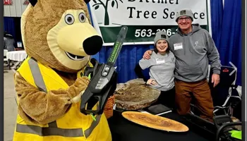 Tree Removal for Dittmer Tree Service in Davenport, IA