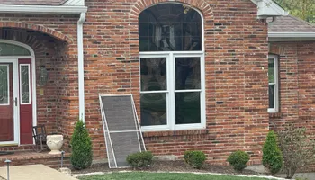 RESIDENTIAL WINDOW CLEANING for See2it Clean in St Louis, MO