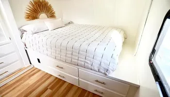 RV Renovations for Mauka to Makai RV Renovations in Los Angeles, CA