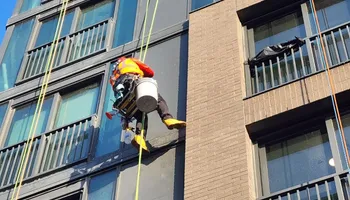 High Rise Window Cleaning for Tide Glass Cleaner in Birmingham, AL
