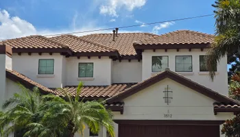 Shingle Roof Cleaning for Blue Stream Roof Cleaning & Pressure Washing in Tampa, FL