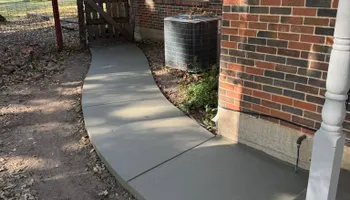 Retaining Wall Construction for G2 Custom Concrete in Dallas, TX