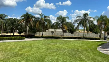 Fall Clean Up for Estrada All Pro Lawn Service in Auburndale, Florida