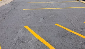 Commerical Seal Coating for Black Diamond Sealcoating in St. Charles, IL