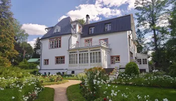 Lawn Maintenance for The FAAR Group INC in Chalfont, PA