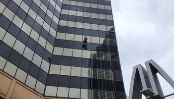 High Rise Window Cleaning for Tide Glass Cleaner in Birmingham, AL