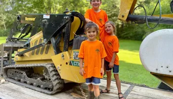 Tree Removal for Ross Family Tree Service LLC  in Hohenwald, TN