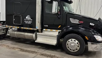 Trucking  Bulk  for N & F Trucking in Watertown, MN