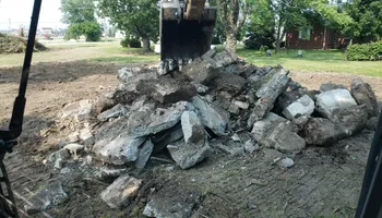 Land Clearing & Demolition for BDS Trucking & Excavating in Litchfield, IL