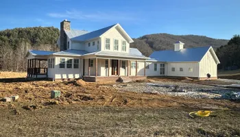 Gutter Maintenance for Nathan’s Guttering & Siding in Mountain City, TN