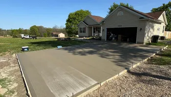 Mulching & Bed Maintenance for Kunkle & Sons Property Maintenance in Akron, OH