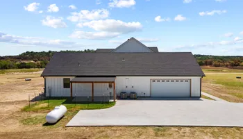 Custom Homes for Who Can Construction in Stephenville, TX