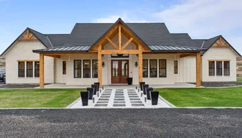 Custom Home Construction for Genuine Homes LLC in Franklin County, WA