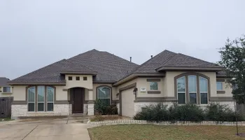 Roofing Installation for Top Roofing & Sheet Metal in Kyle, TX