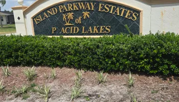 Lawn Care & Maintenance for Above the Lawn Cuts and Pressure Washing in Sebring, FL