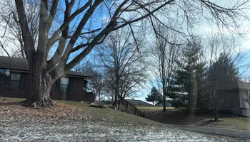Tree Removal for Cross Family Tree Service in Kearney, MO