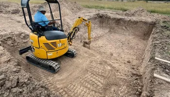 Pool Repairs and Remodels for Pool Queen Services in Del Rio, TX
