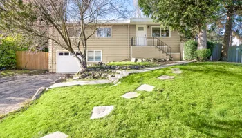 Mowing for Great Texas Lawn Care And Pressure Washing in San Antonio, TX