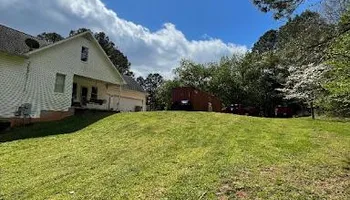 Fall Clean Up for ACE Lawn Care of Georgia LLC in Atlanta, GA